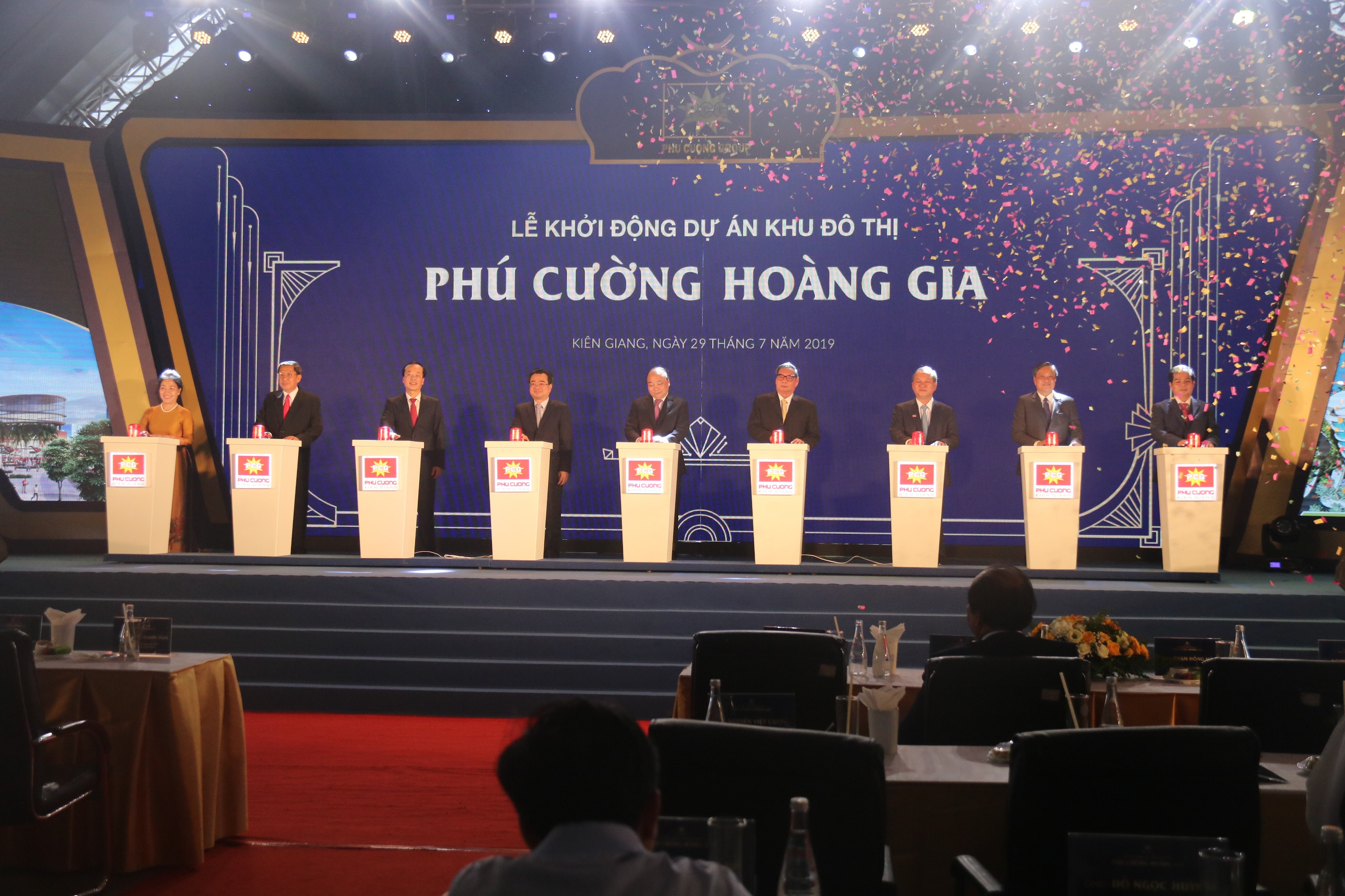 Lãnh đạo Đảng & Nhà nước tham gia khởi động dự án Phú Cường Hoàng Gia